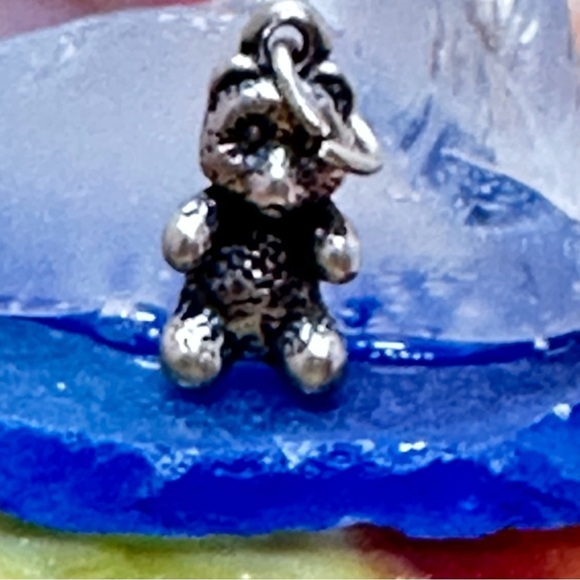 JAMES AVERY RETIRED CHARM 925 STERLING SILVER TEDDY BEAR CUT BAIL 5505 Y - Picture 8 of 12